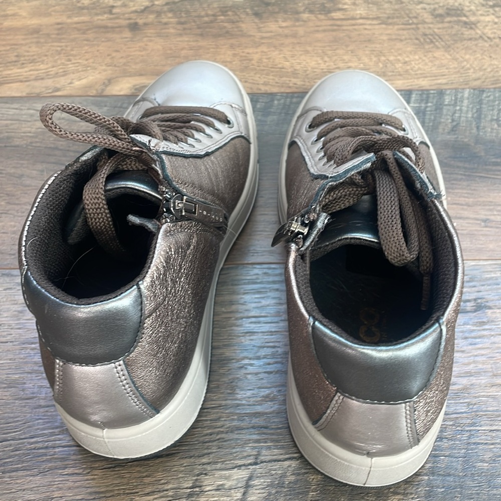NWOT IGI&CO Sneakers with Golden Leather and Silver Glitter Detail Size EU 38 - Picture 6 of 11